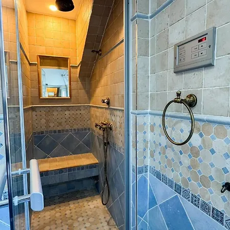 Villa Luxury Near Prague Pool, Wellness, Garden Jirny