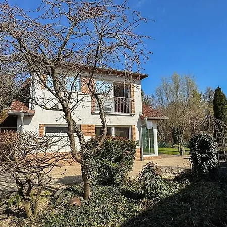 ヴィラ Luxury Near Prague Pool, Wellness, Garden Jirny